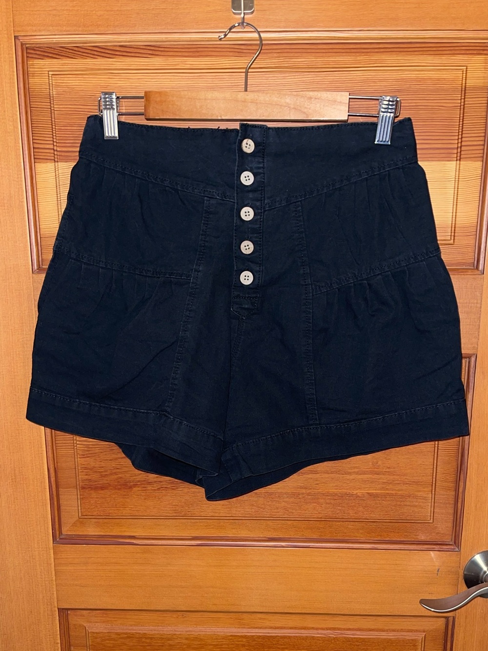 CLOSET CLOSEOUT SALE - High-Waist Black Button-Front Women's Shorts